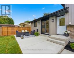110 ST LAWRENCE BOULEVARD - 32
