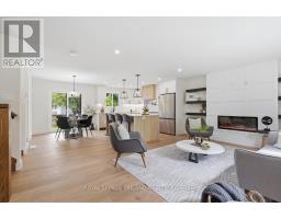 110 ST LAWRENCE BOULEVARD - 7
