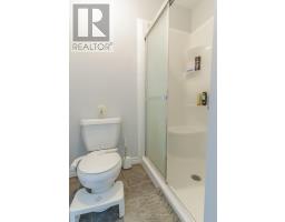 24 - 464 COMMISSIONERS ROAD W - 26