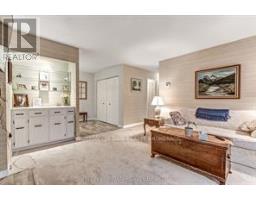 214 - 300 EVERGLADE CRESCENT - 6