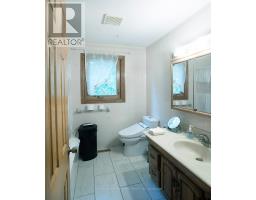 802 PHYLLIS STREET - 10