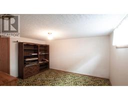 802 PHYLLIS STREET - 12
