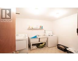 802 PHYLLIS STREET - 14