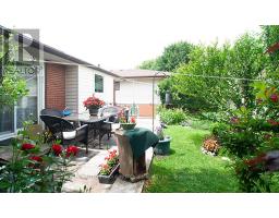 802 PHYLLIS STREET - 17