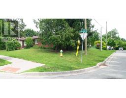 802 PHYLLIS STREET - 21