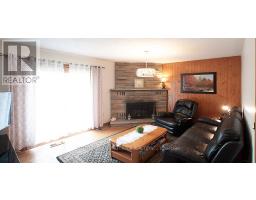 802 PHYLLIS STREET - 3