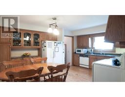 802 PHYLLIS STREET - 5