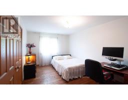 802 PHYLLIS STREET - 7