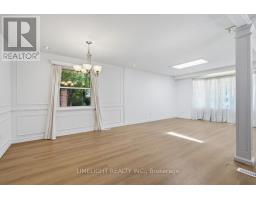 43 CUMBERLAND CRESCENT - 12