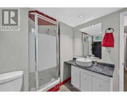 15 CAVANAUGH CRESCENT - 42