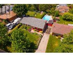 6 SOUTHWOOD CRESCENT - 22