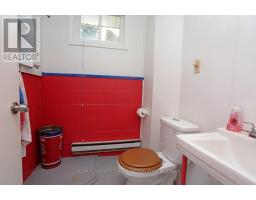 6386 VICTORIA AVENUE - 31