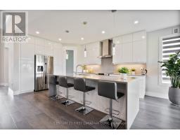 16 FOXBOROUGH PLACE - 12