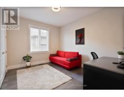 16 FOXBOROUGH PLACE - 19