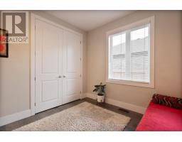 16 FOXBOROUGH PLACE - 20