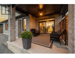 16 FOXBOROUGH PLACE - 43