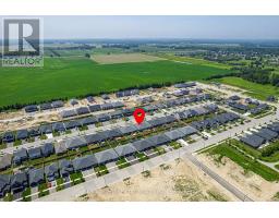 27 SILVERLEAF PATH - 10