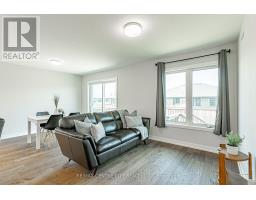 27 SILVERLEAF PATH - 23