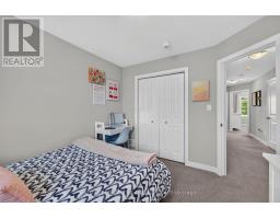 11 EMPIRE PARKWAY - 32