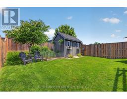 11 EMPIRE PARKWAY - 44