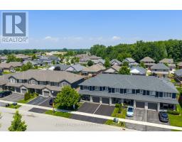 11 EMPIRE PARKWAY - 47