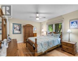 1 SINCLAIR DRIVE - 19