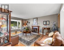 1 SINCLAIR DRIVE - 7
