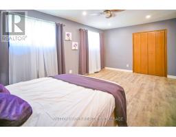 566 HEAD STREET N - 19