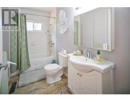 566 HEAD STREET N - 22