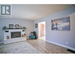 566 HEAD STREET N - 9