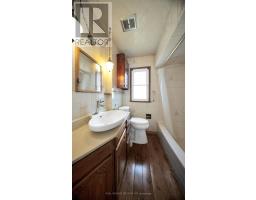 74 STERLING STREET - 16