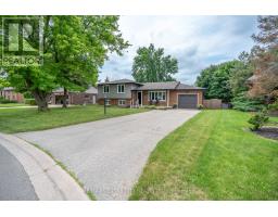 159 SHERWOOD CRESCENT - 1