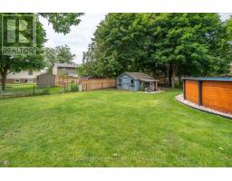 159 SHERWOOD CRESCENT - 11