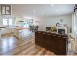 159 SHERWOOD CRESCENT - 15