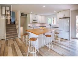 159 SHERWOOD CRESCENT - 16