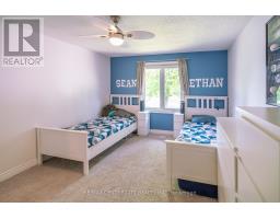 159 SHERWOOD CRESCENT - 28