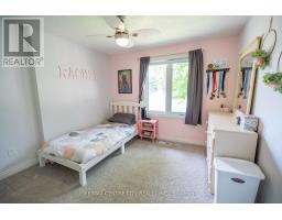 159 SHERWOOD CRESCENT - 30