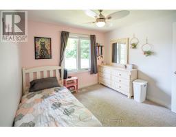 159 SHERWOOD CRESCENT - 31
