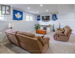 159 SHERWOOD CRESCENT - 39