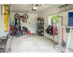 159 SHERWOOD CRESCENT - 48