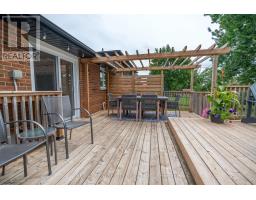 159 SHERWOOD CRESCENT - 7