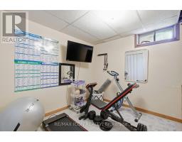 107 ROSAMOND CRESCENT - 22