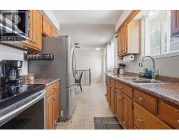 107 ROSAMOND CRESCENT - 5