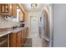 107 ROSAMOND CRESCENT - 7