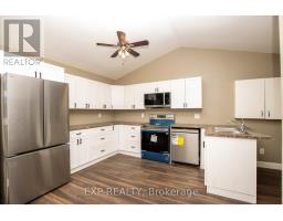 190 MUNROE STREET - 6