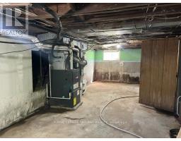 24909 QUEENS LINE - 17