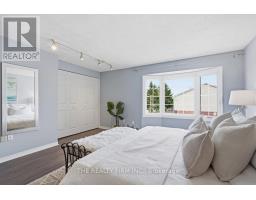 60 - 151 MARTINET AVENUE - 20