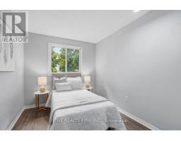 60 - 151 MARTINET AVENUE - 23