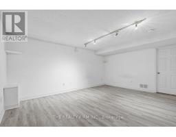 60 - 151 MARTINET AVENUE - 26