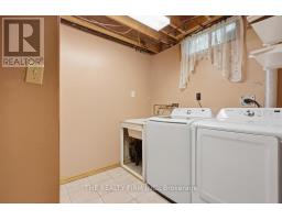 60 - 151 MARTINET AVENUE - 29